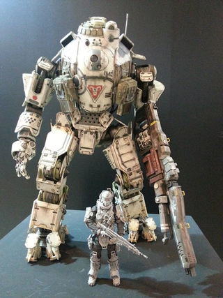 Illustration for article titled Photos Of The New Dead Space And Titanfall Figures